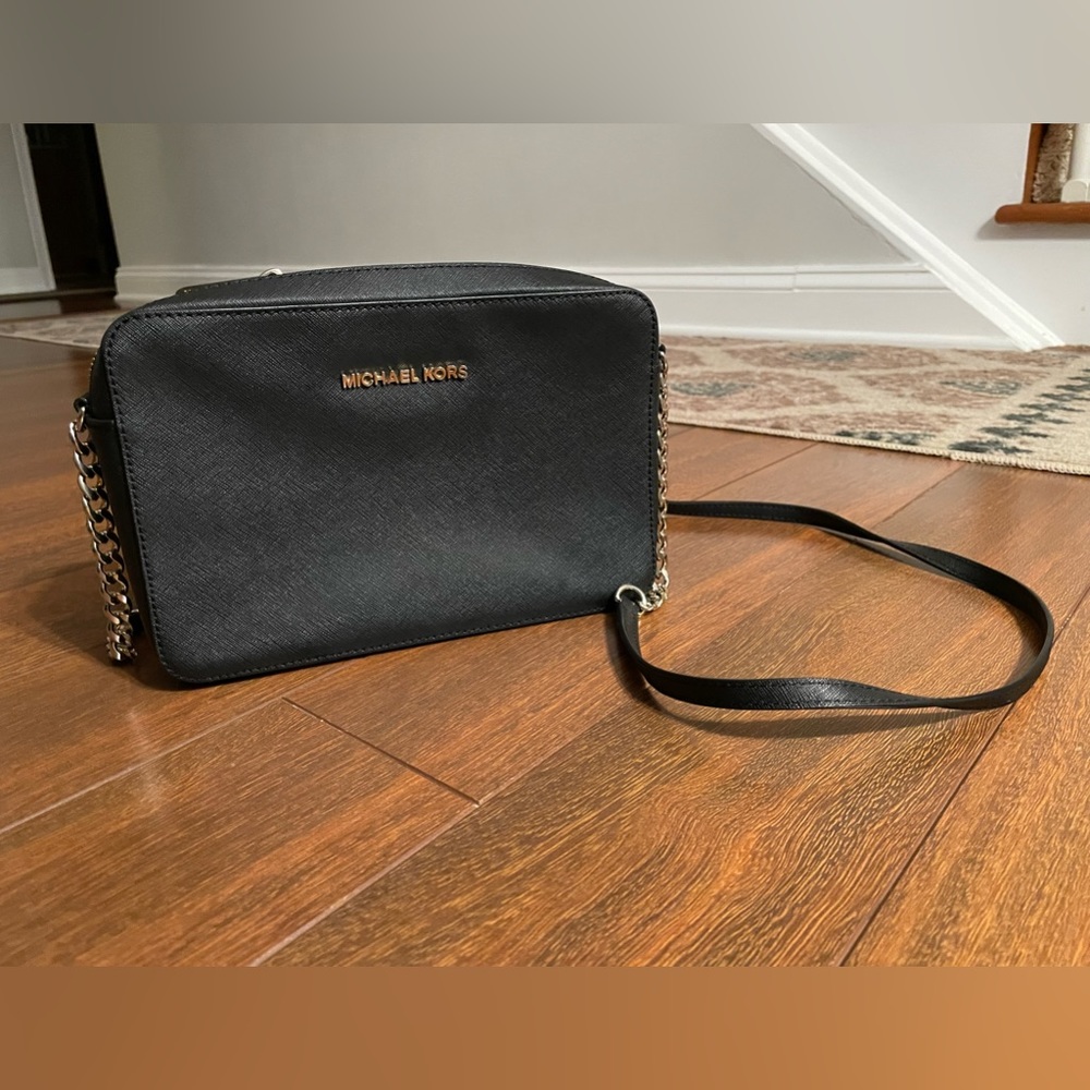 Michael Kors Black Jet Set Large Saffiano Leather Crossbody Bag